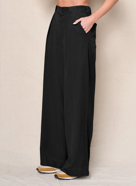 Drapey Twill Wide Leg Trouser in Black – shopstateside.us