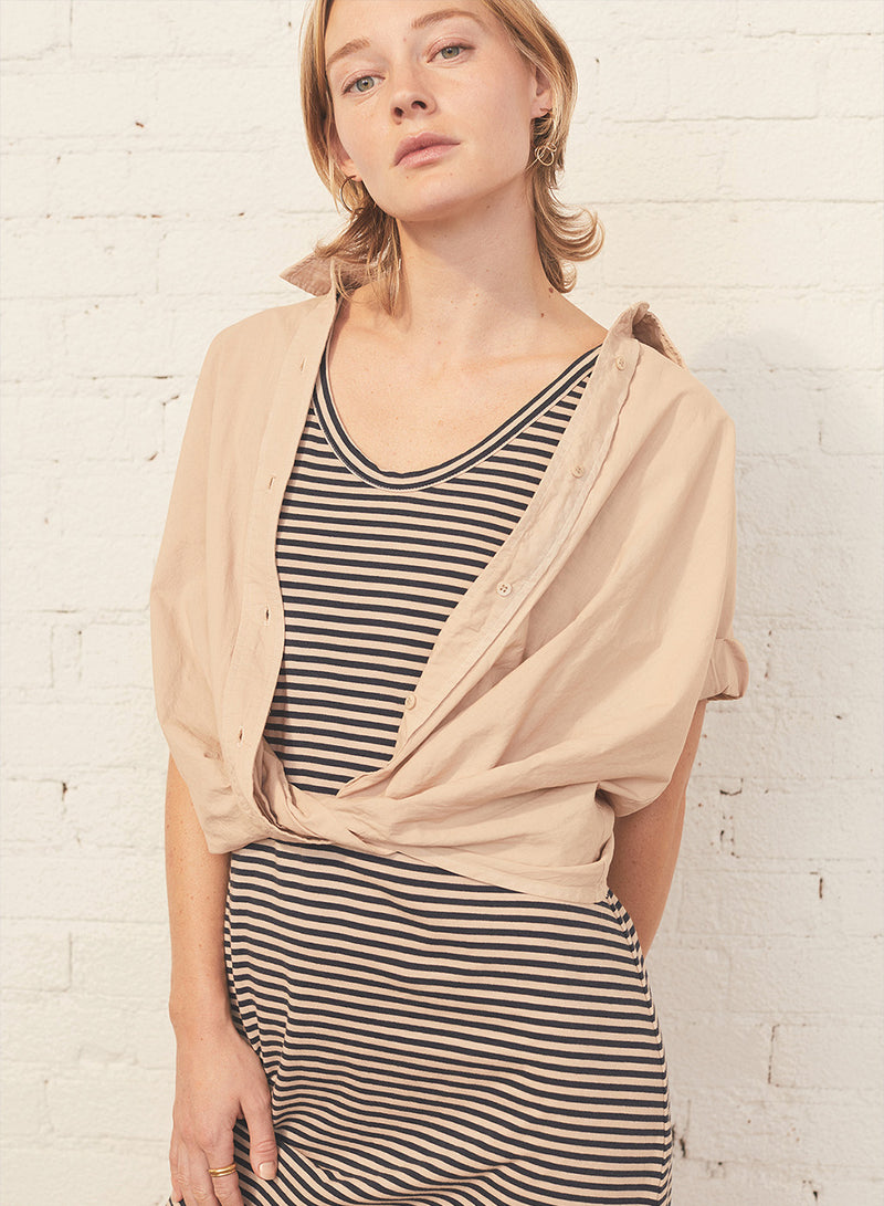 Poplin Short Sleeve Front Twist Button Up Shirt in Wheat