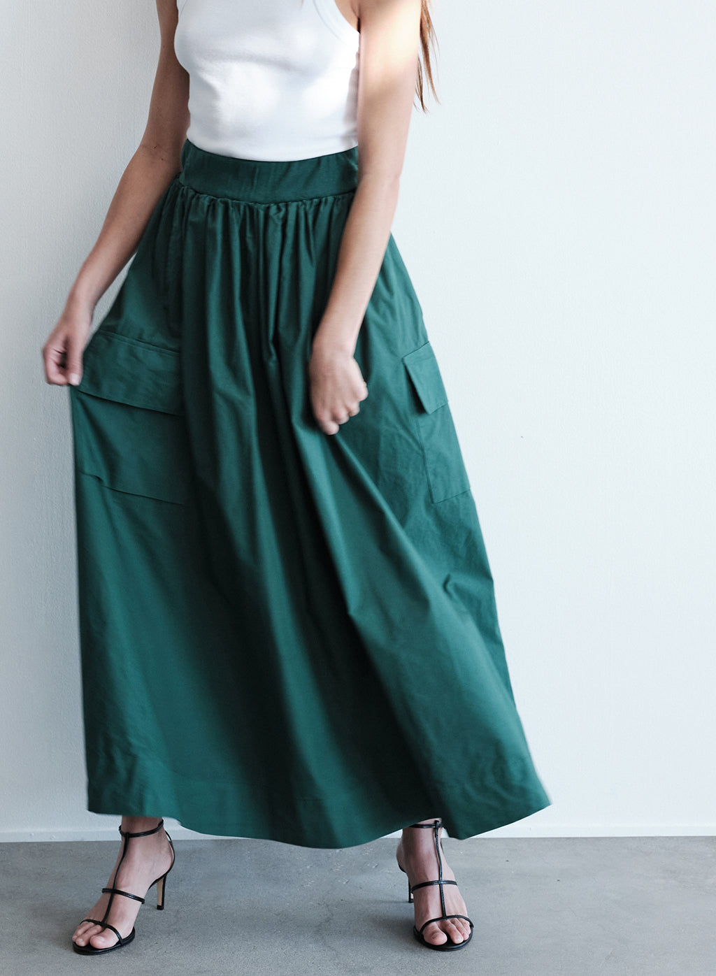 Structured Poplin Cargo Skirt in Rainforest