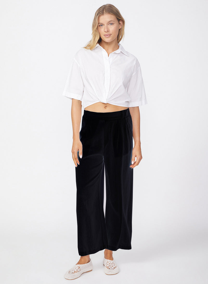 Linen Cropped Pull-On Trouser in Black