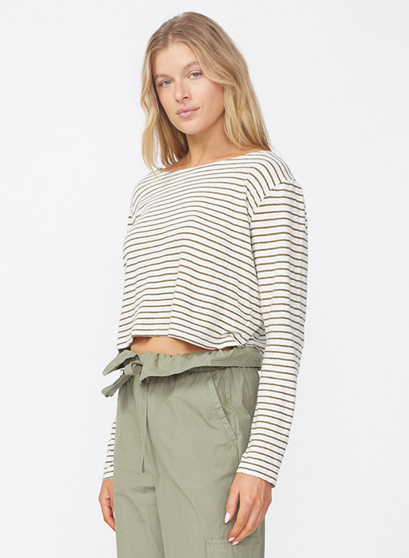 Linen Cotton Jersey Long Sleeve Cropped Boatneck in Fern-side view 3/4 