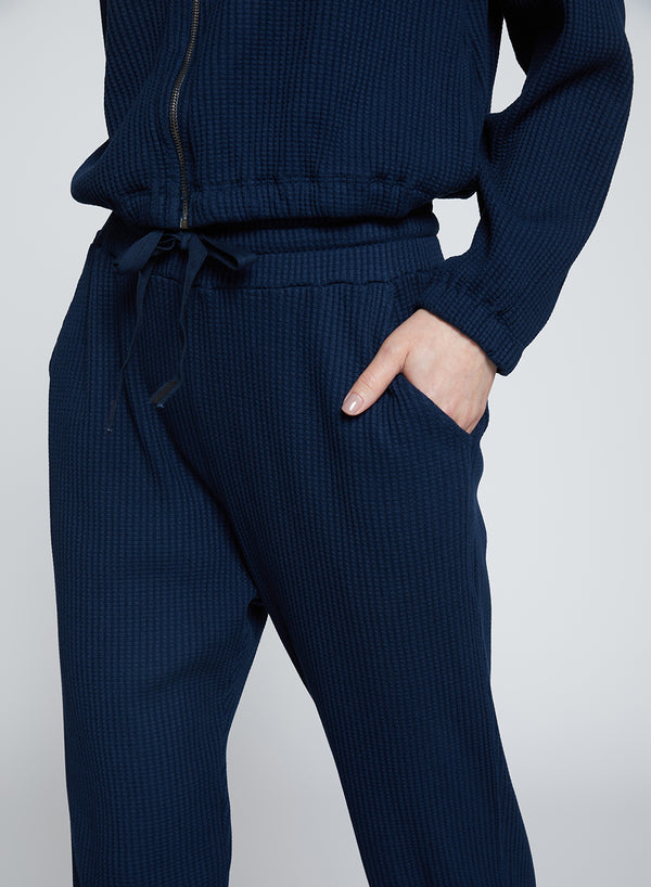 Luxe Thermal Drawstring Jogger in New Navy-close up of details 