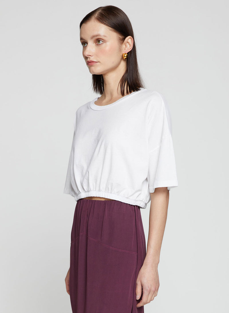 Cloud Jersey Cropped Elastic Hem Top in White