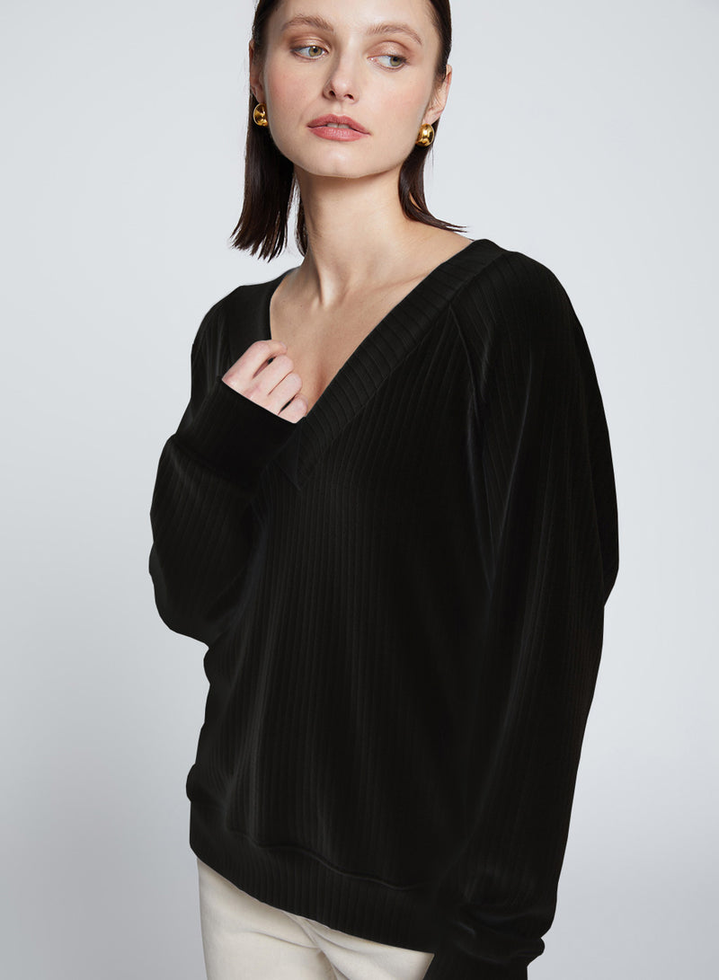 Rachel Chunky Rib V-Neck Raglan in Black