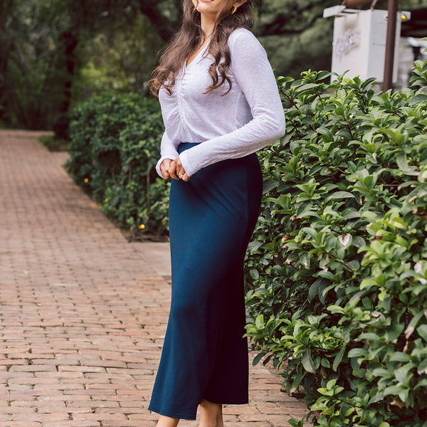 Rib Bias Cut Skirt in New Navy – shopstateside.us