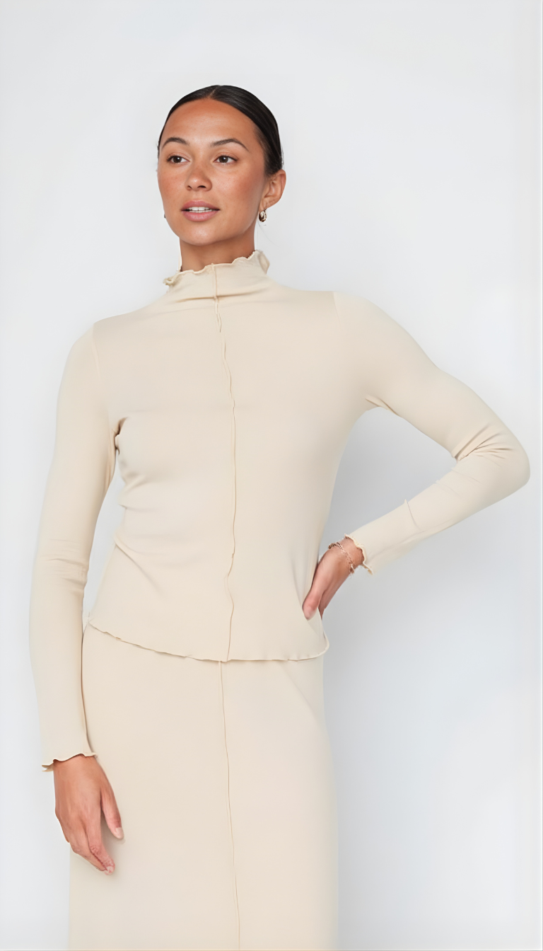 Fine 2X1 Rib Long Sleeve Mock Neck in Cream