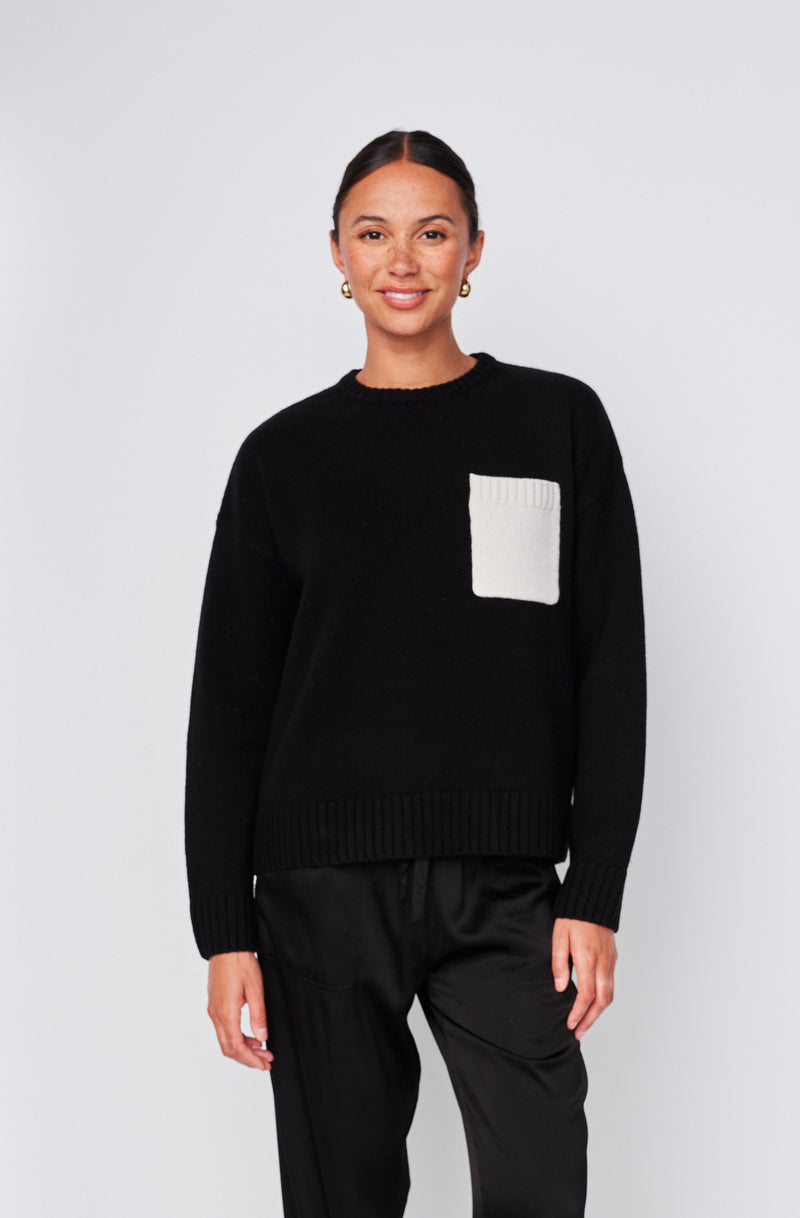 Color Block Pocket Sweater in Black/Cream