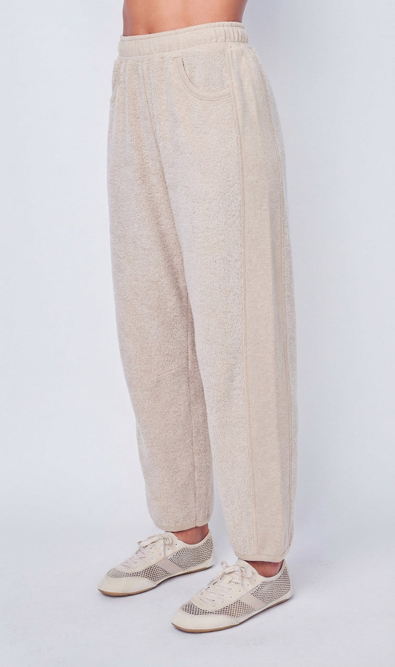 Plush Fleece Barrel Pant in Cream