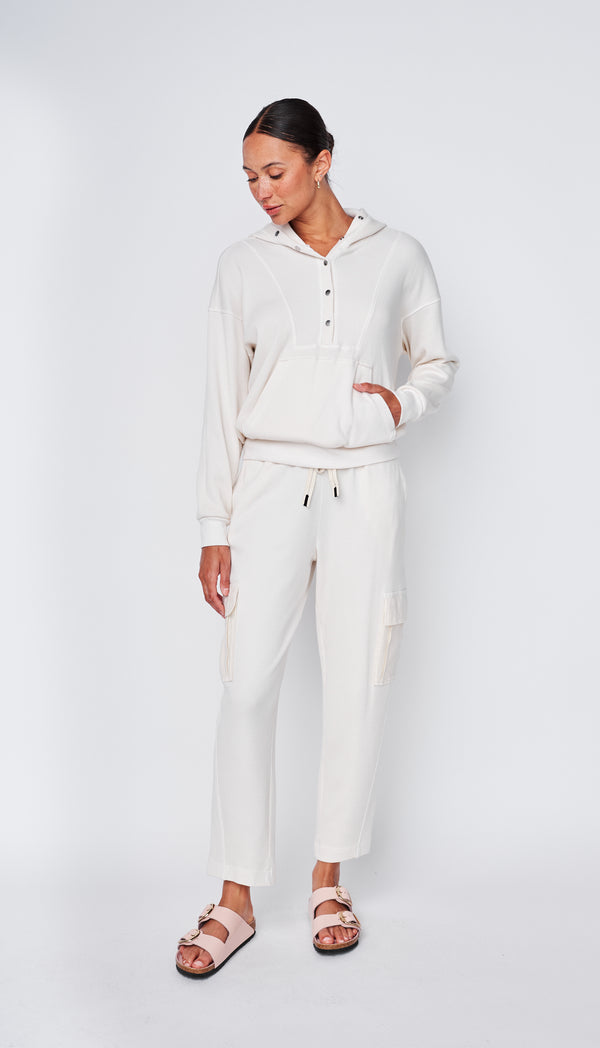 Micro Thermal Hood Pullover in Cream