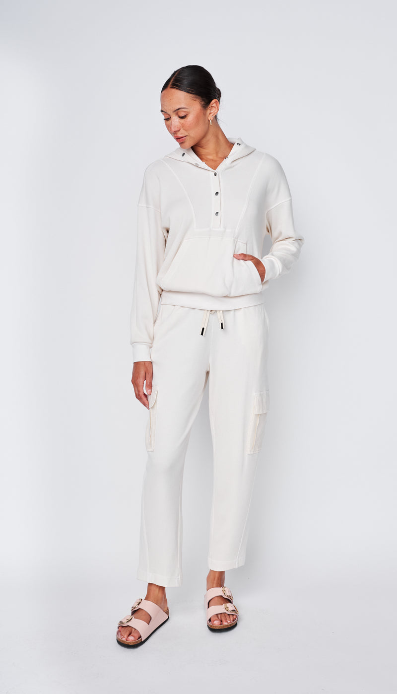 Micro Thermal Hood Pullover in Cream