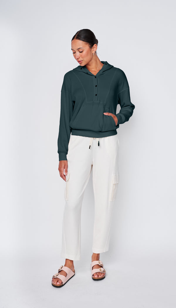 Micro Thermal Hood Pullover in Everfall