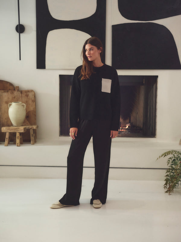 Color Block Pocket Sweater in Black/Cream