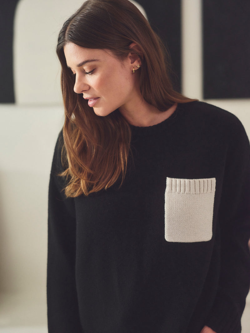 Color Block Pocket Sweater in Black/Cream