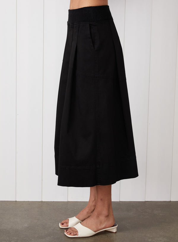 Cava Twill Skirt in Black - side view