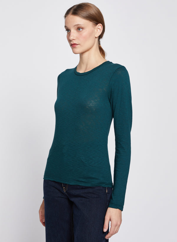 Supima Slub Long Sleeve Crew in Evergreen-3/4 side