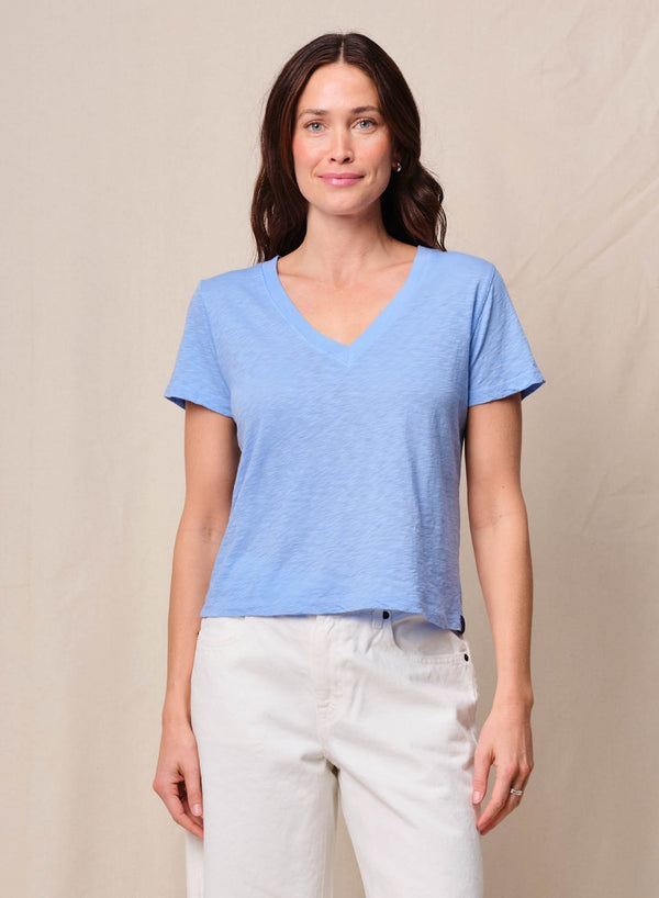 Supima Slub Jersey Short Sleeve V-Neck in Summer Sky