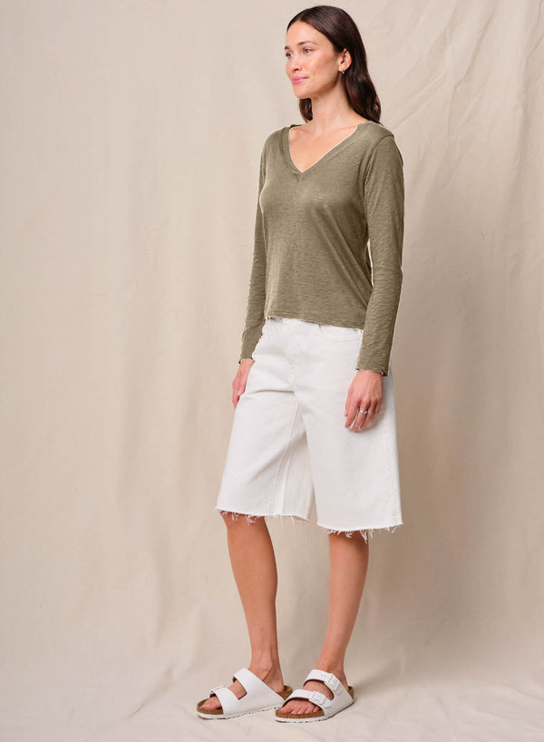 Supima Cotton Slub Jersey Long Sleeve V-Neck in Bay Leaf