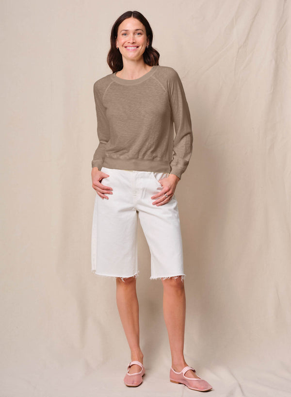 Supima Slub Jersey Raglan Sweatshirt Tee in Bay Leaf