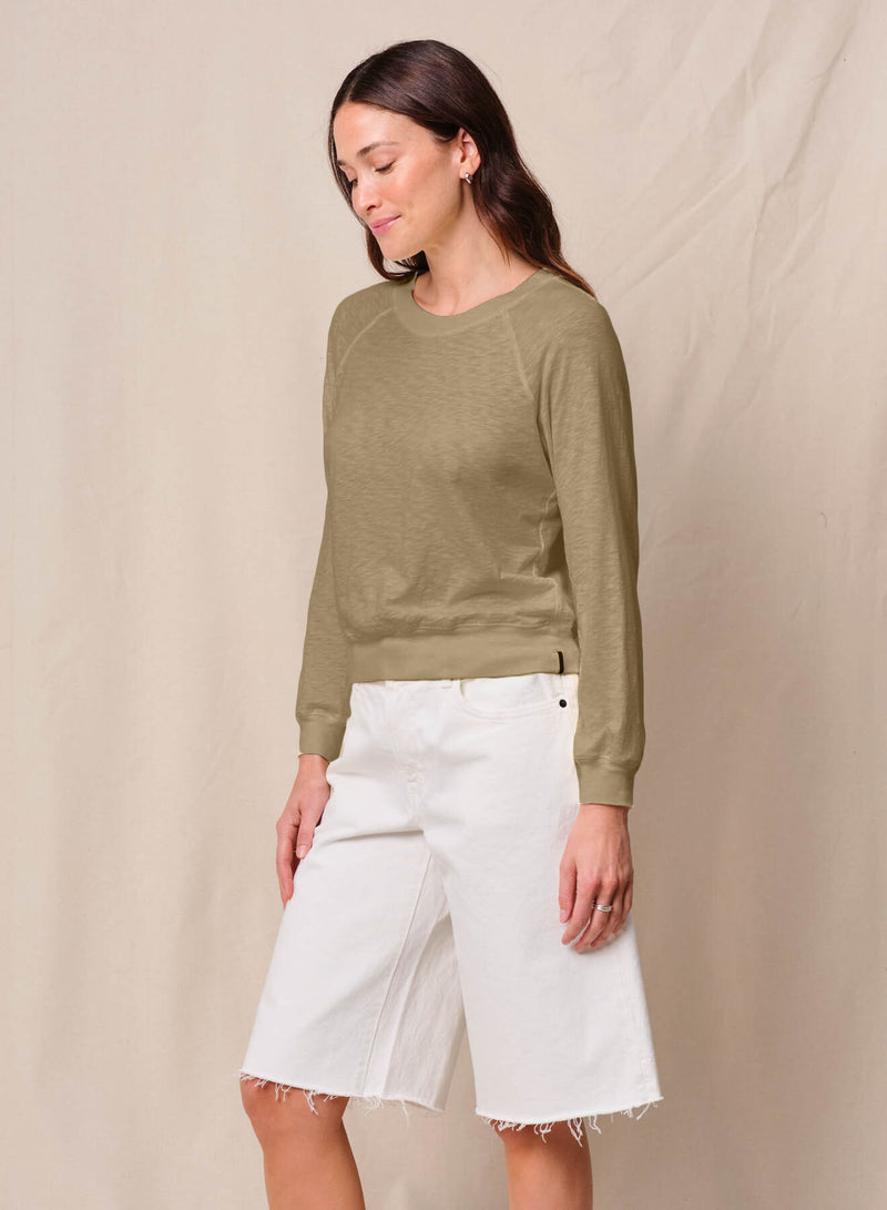 Supima Slub Jersey Raglan Sweatshirt Tee in Bay Leaf