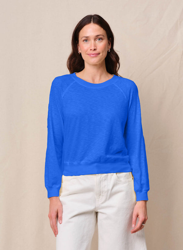 Supima Slub Jersey Raglan Sweatshirt Tee in Cobalt
