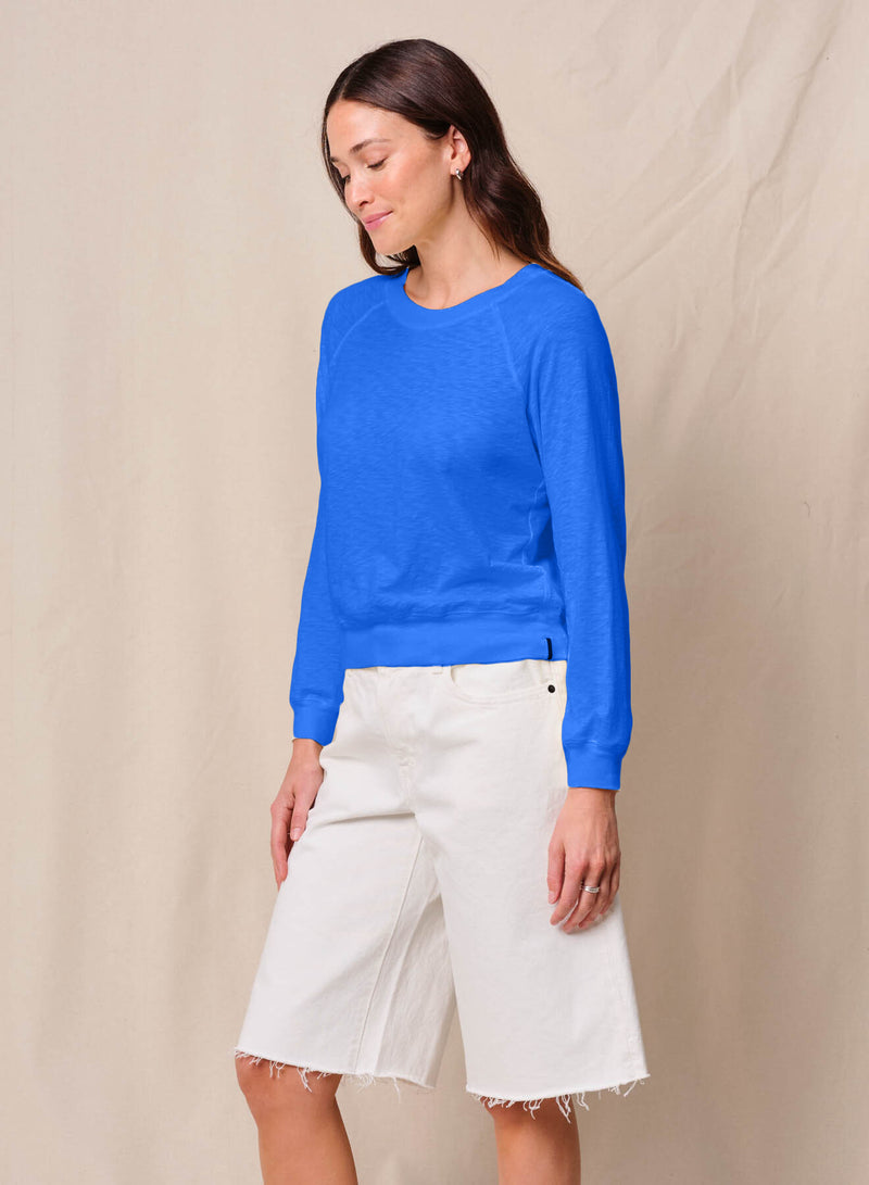 Supima Slub Jersey Raglan Sweatshirt Tee in Cobalt