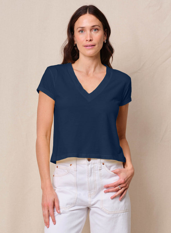 Cloud Jersey Short Sleeve V-Neck in New Navy