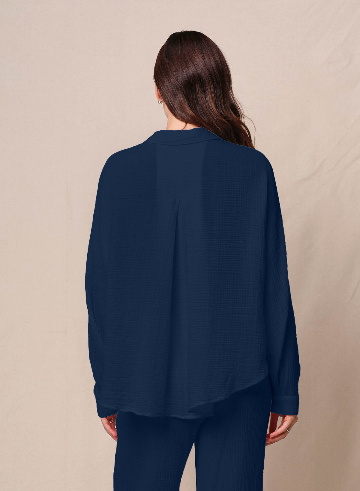 Gauze Dolman Shirt in New Navy – shopstateside.us