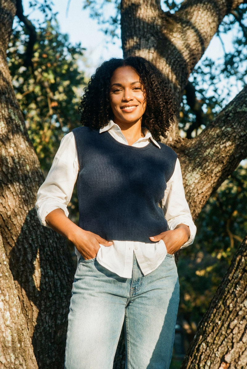Shell Tank Sweater in New Navy – shopstateside.us