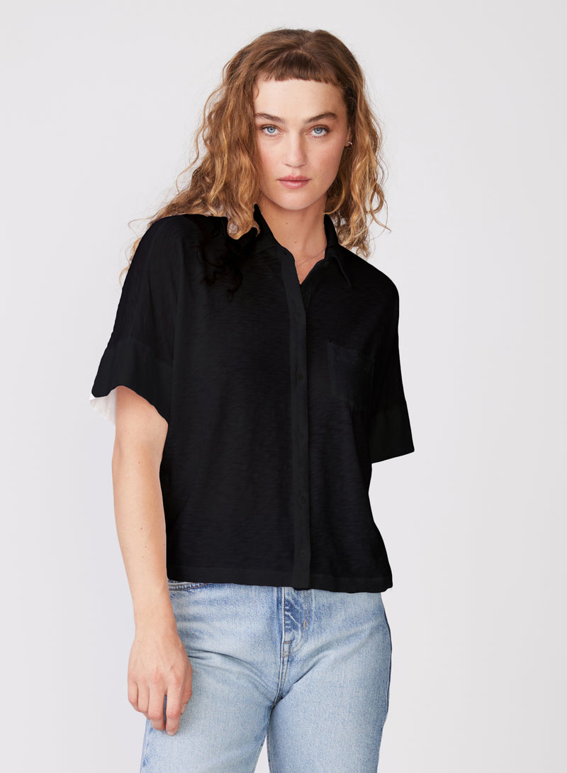 Supima Slub Short Sleeve Pocket Shirt in Black - front