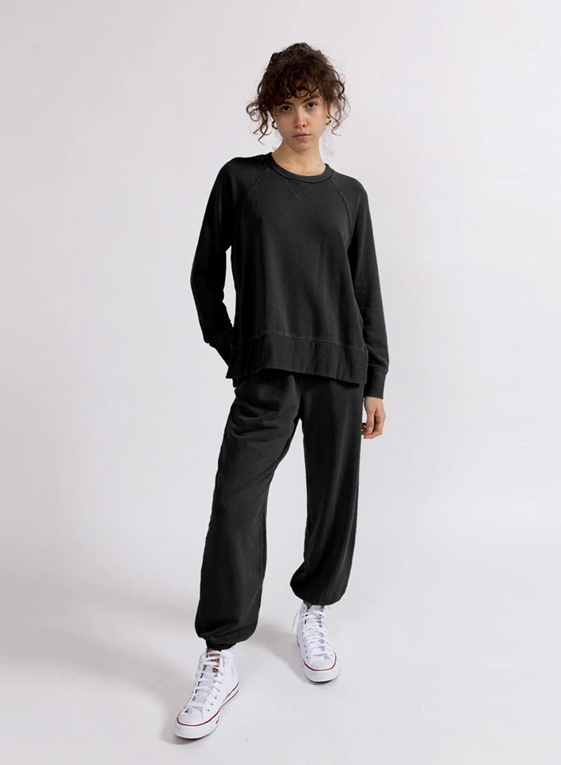 Softest Fleece Raglan Side Slit Sweatshirt in Black – shopstateside.us