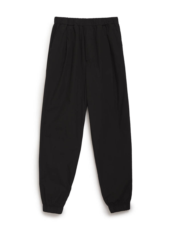 black poplin jogger