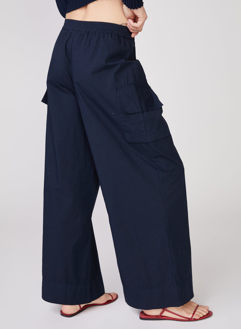 Structured Poplin Pull-on Cargo Pants in New Navy