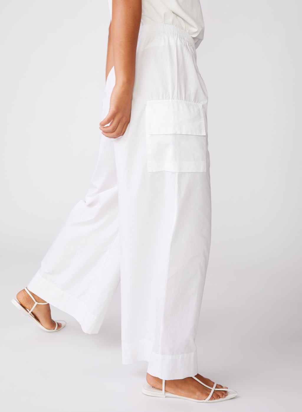 Structured Poplin Pull-on Cargo Pants in White