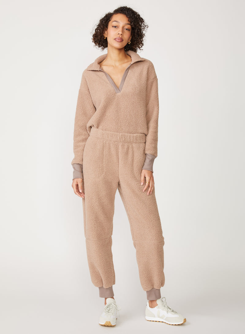 tan sherpa jogger