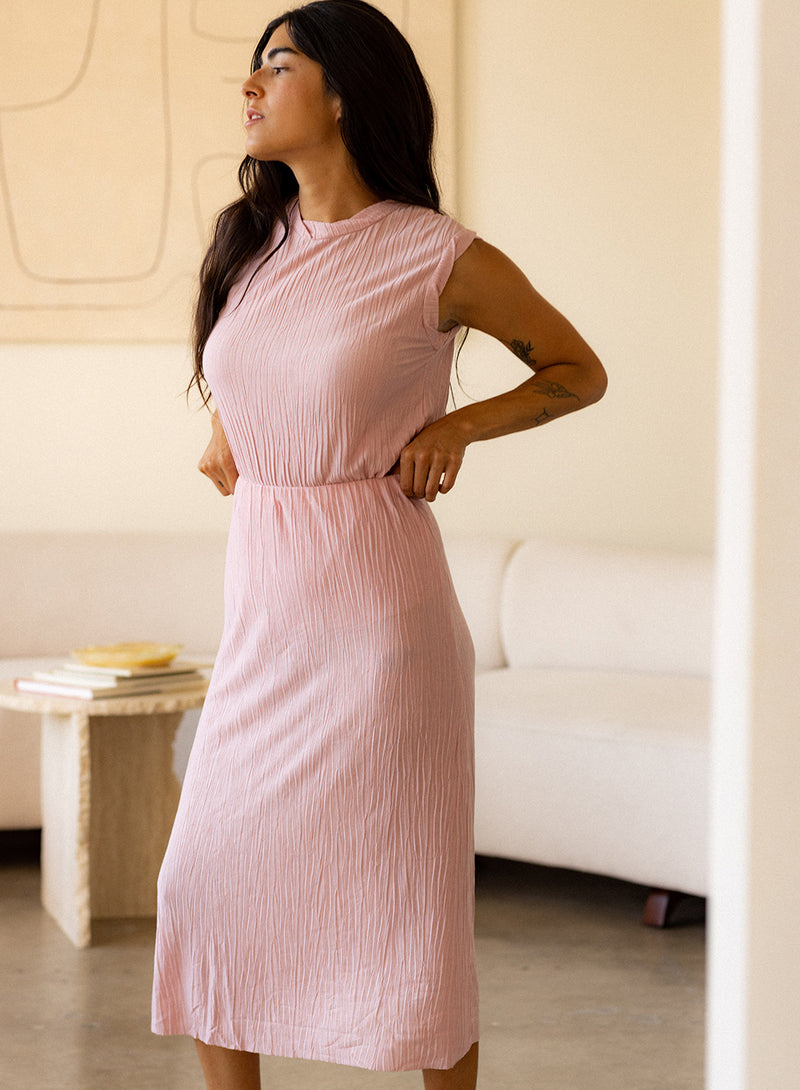 Knit Plisse Midi Skirt in Chalk Pink